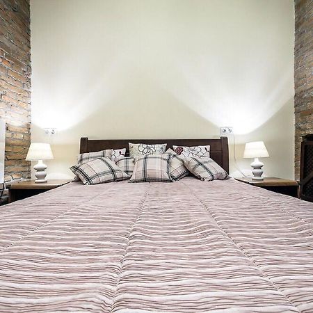 Austrian Apartment Львов Экстерьер фото